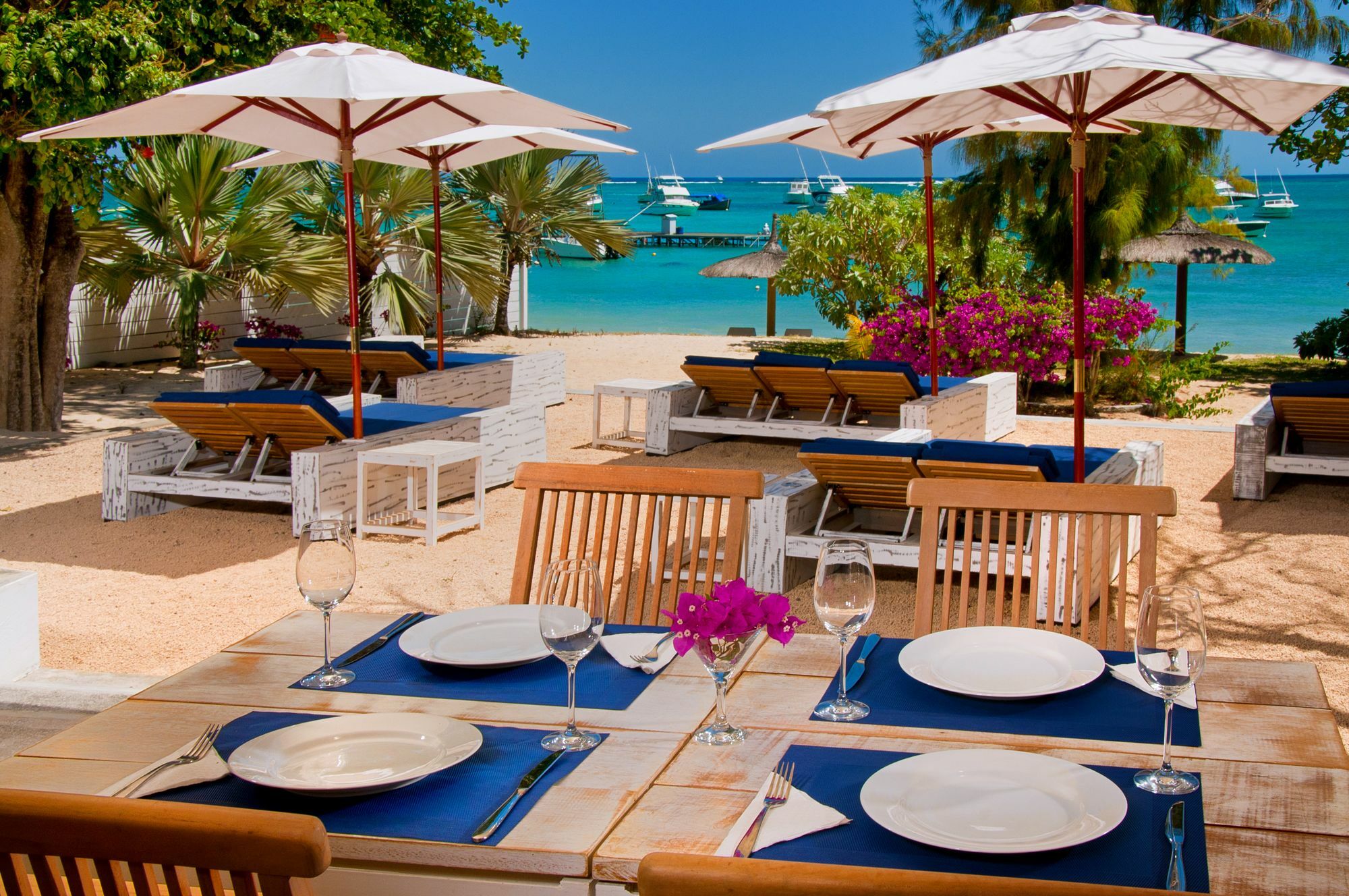 R Beach Club Trou aux Biches Exterior photo